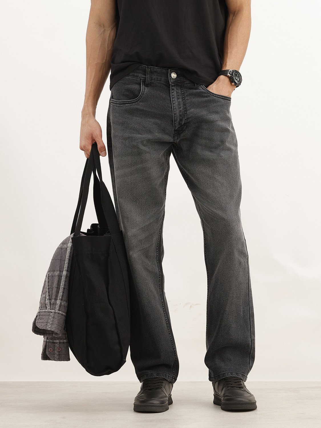 Image of WROGN Men Relaxed Fit Mid Rise Dark Grey Jeans
