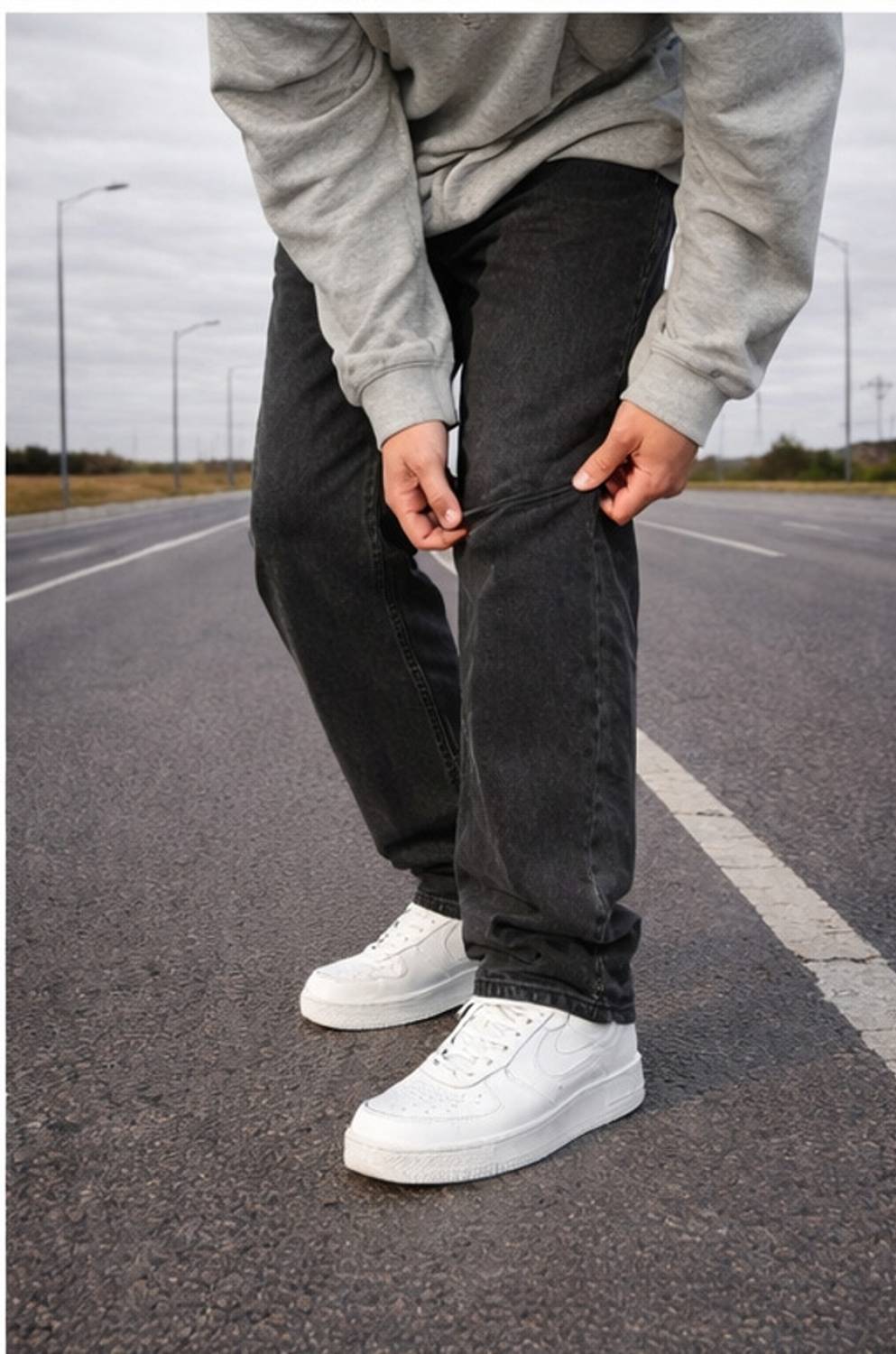 INDIGOX Straight Fit Men Dark Grey Jeans