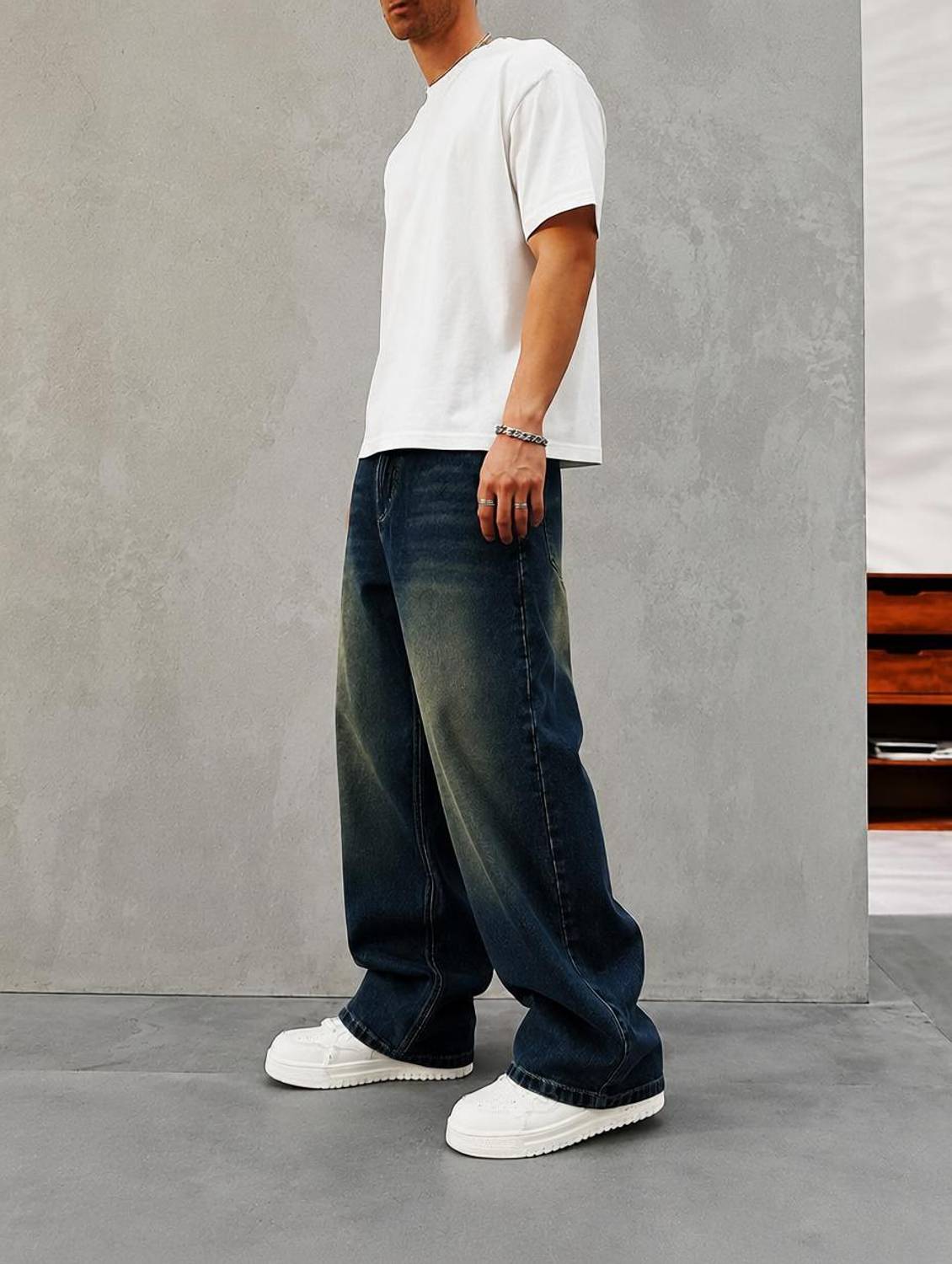DENIM LOOK Men Baggy Fit Mid Rise Dark Blue Jeans - Image 1