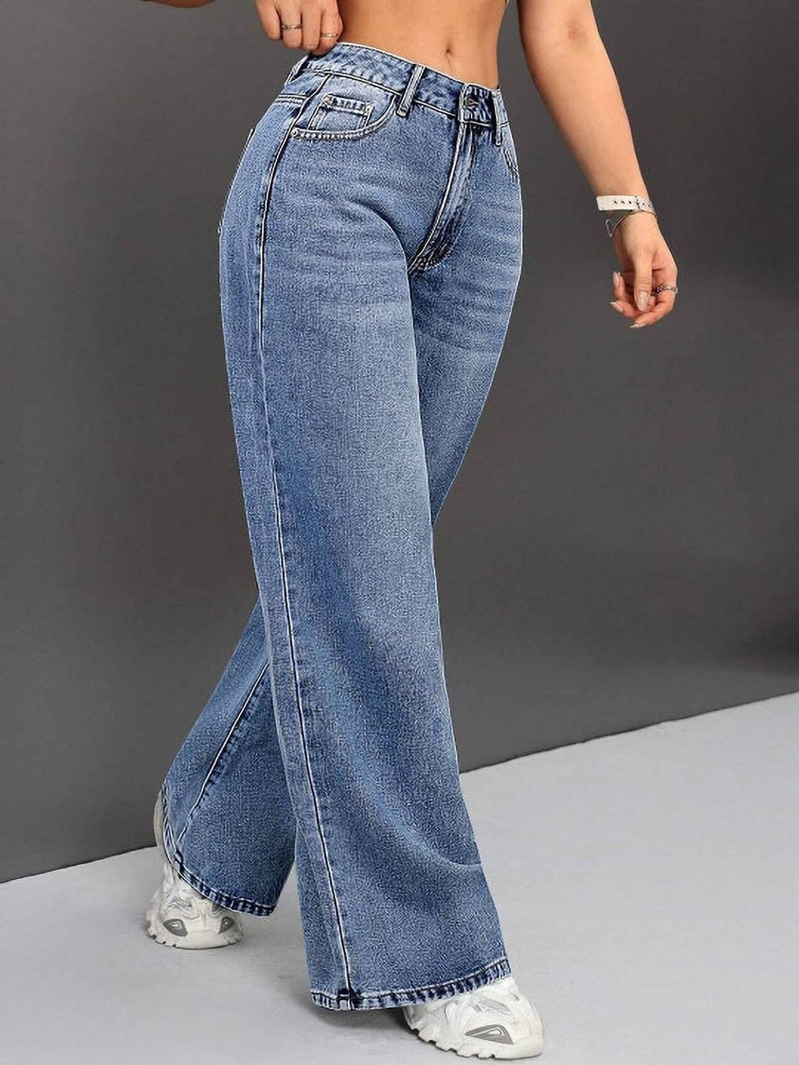 TYFFYN Loose Fit Women Light Blue Jeans - Image 3