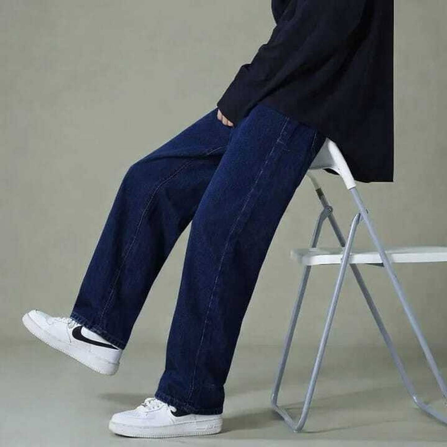Men Straight Fit Mid Rise Dark Blue Jeans - Image 4