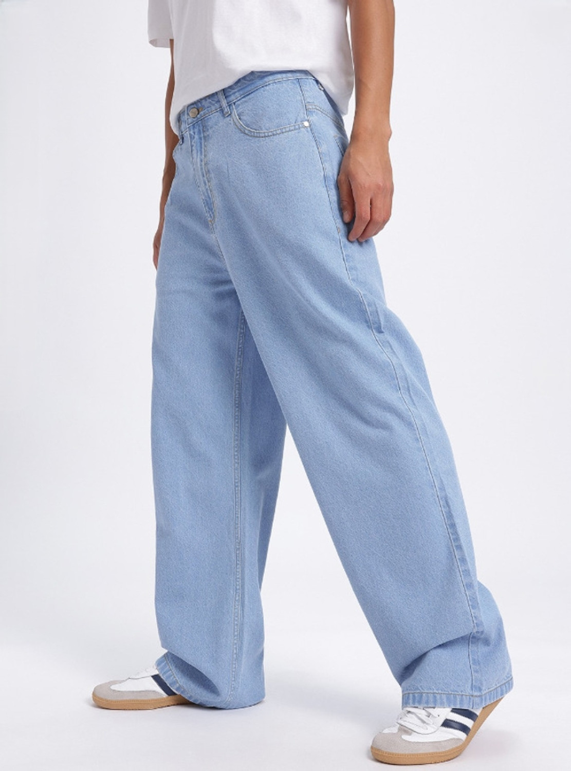 Image of DENIM4MEN Straight Fit Men Light Blue Jeans