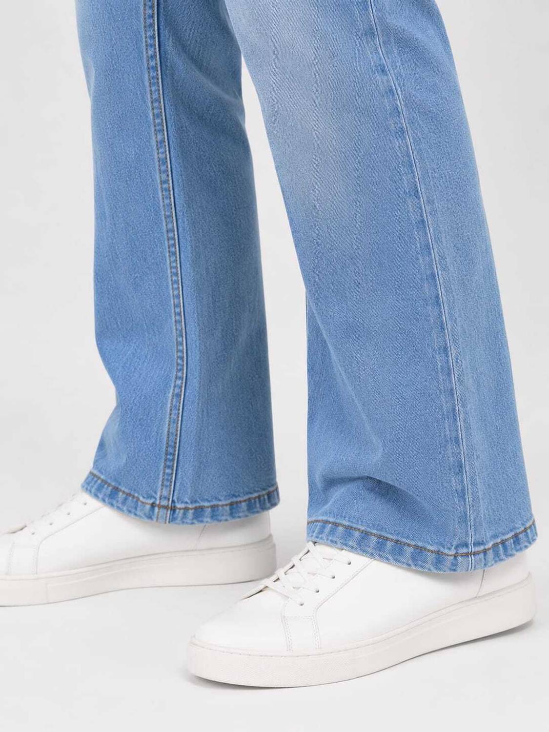 Goodlook Flared Men Light Blue Jeans - Image 5