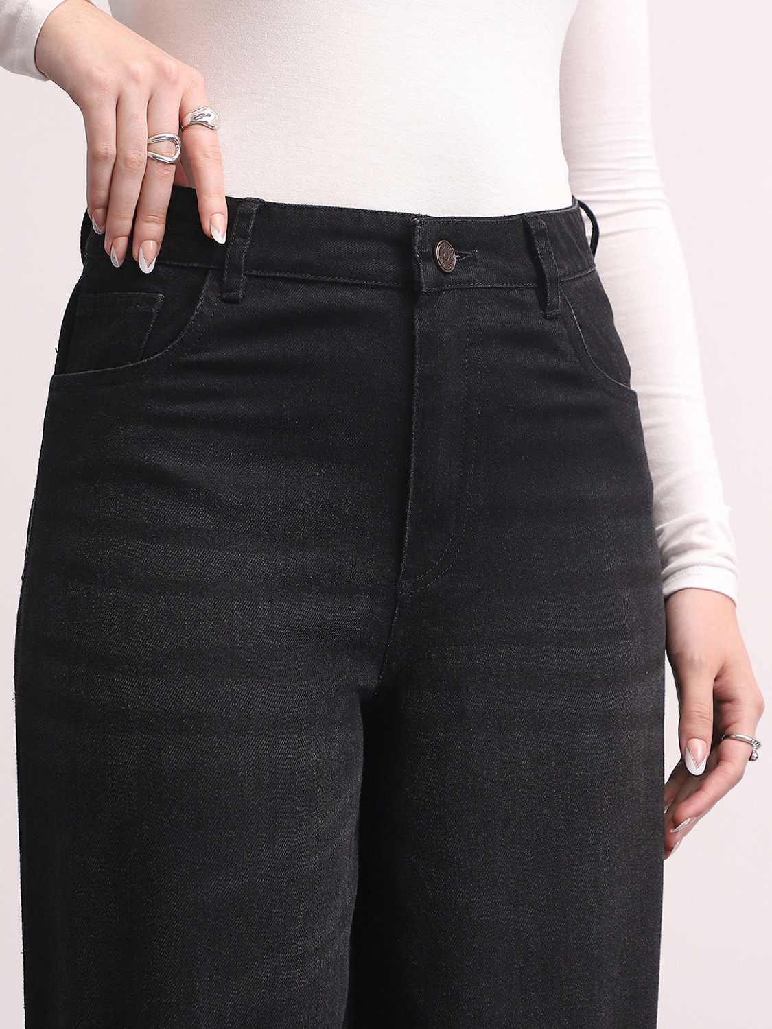 Image of Urbano Fashion Loose Fit Women Black Jeans