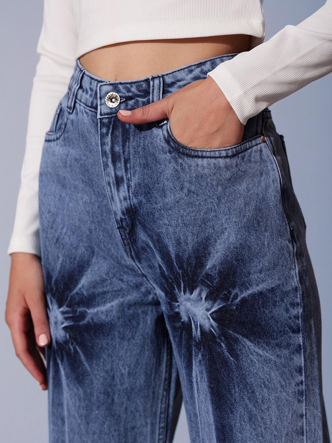 Image of STREET9 Relaxed Fit Women Blue Jeans