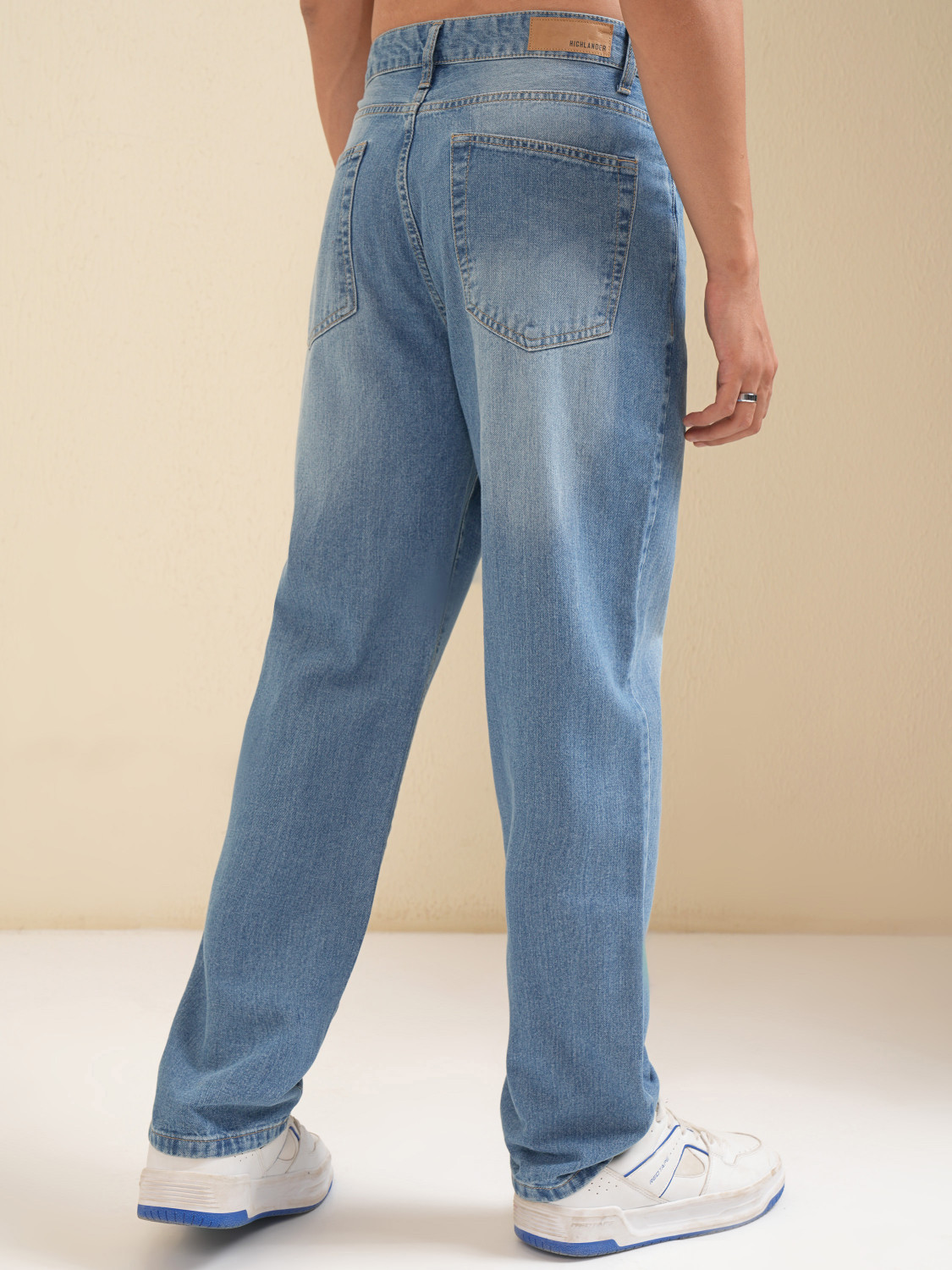 Image of HIGHLANDER Straight Fit Men Light Blue Jeans