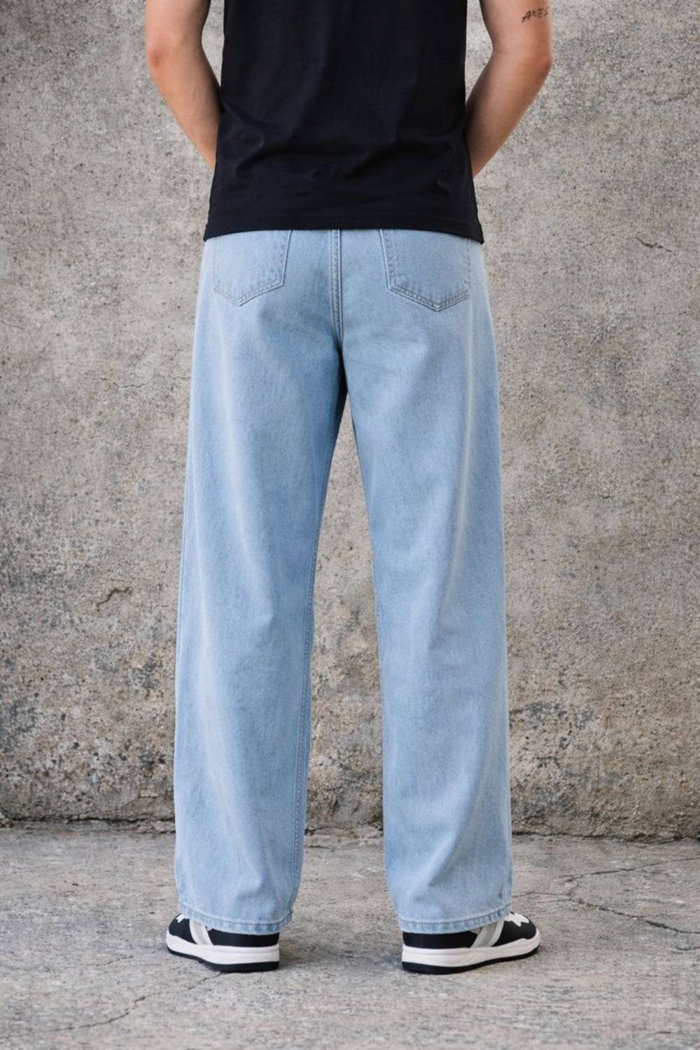 DAIME Loose Fit Men Light Blue Jeans - Image 2