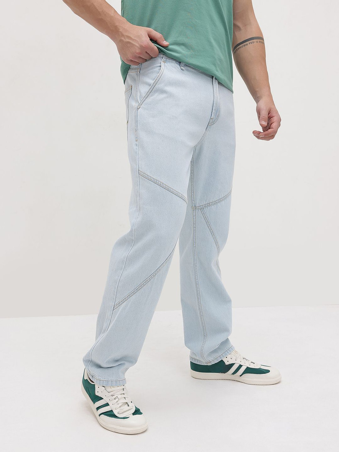 Image of Roadster Straight Fit Men Blue Jeans