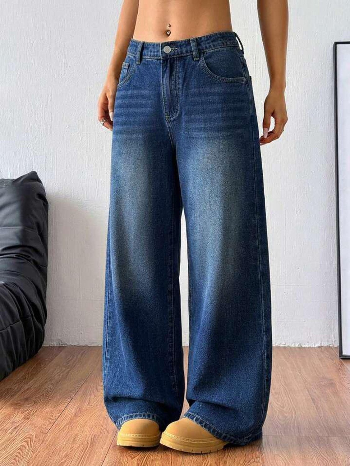 Image of HUNTER & HAYES Baggy Fit Women Dark Blue Jeans