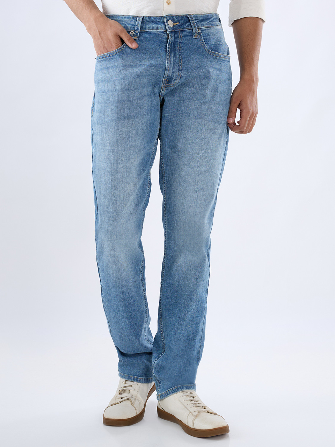 Image of Spykar Straight Fit Men Light Blue Jeans