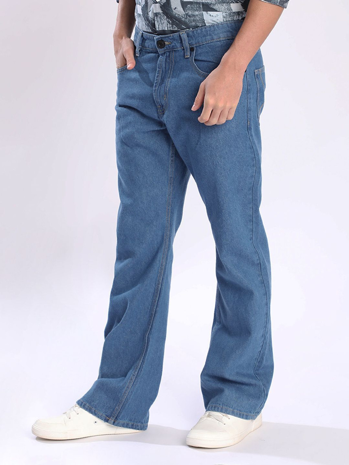 Image of Bene Kleed Men Boot-Leg Mid Rise Blue Jeans