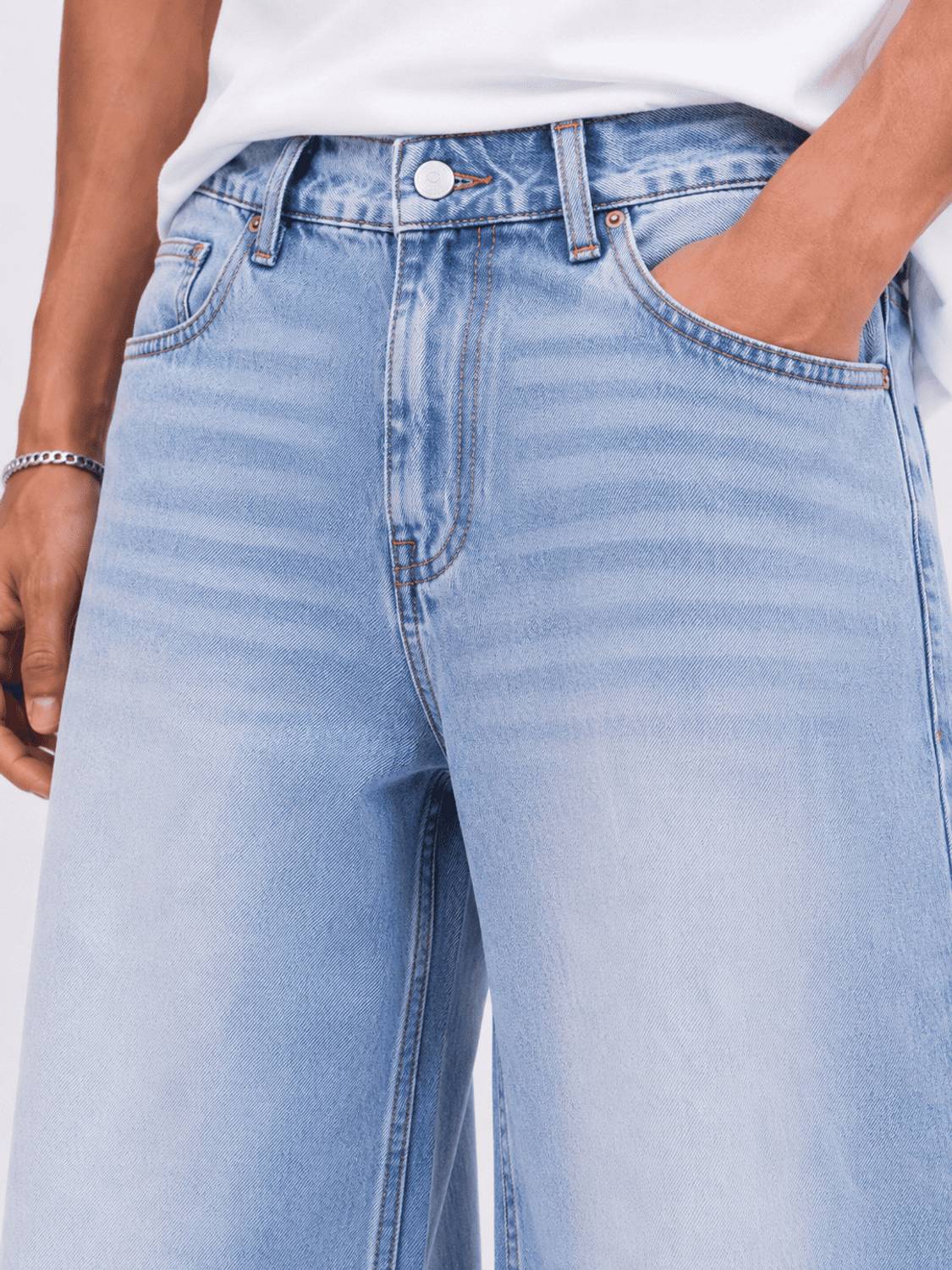 M Q Baggy Fit Men Light Blue Jeans - Image 5