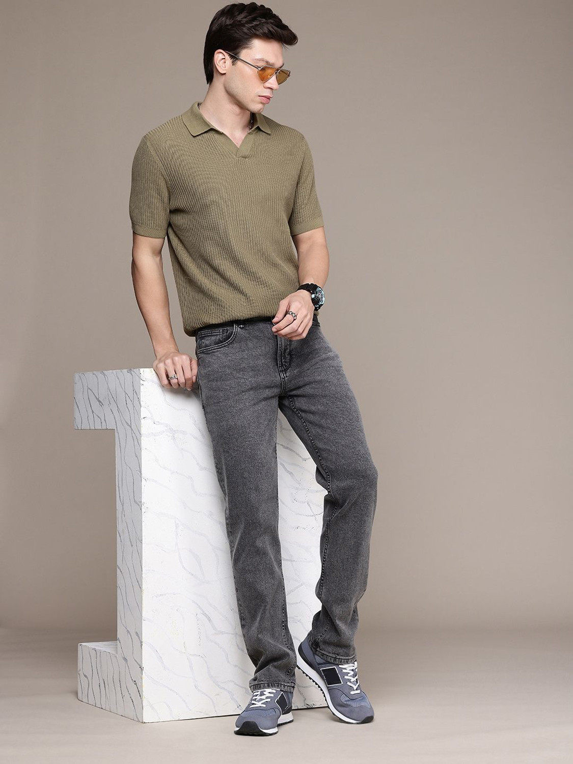 Image of Roadster Regular Men Black Jeans