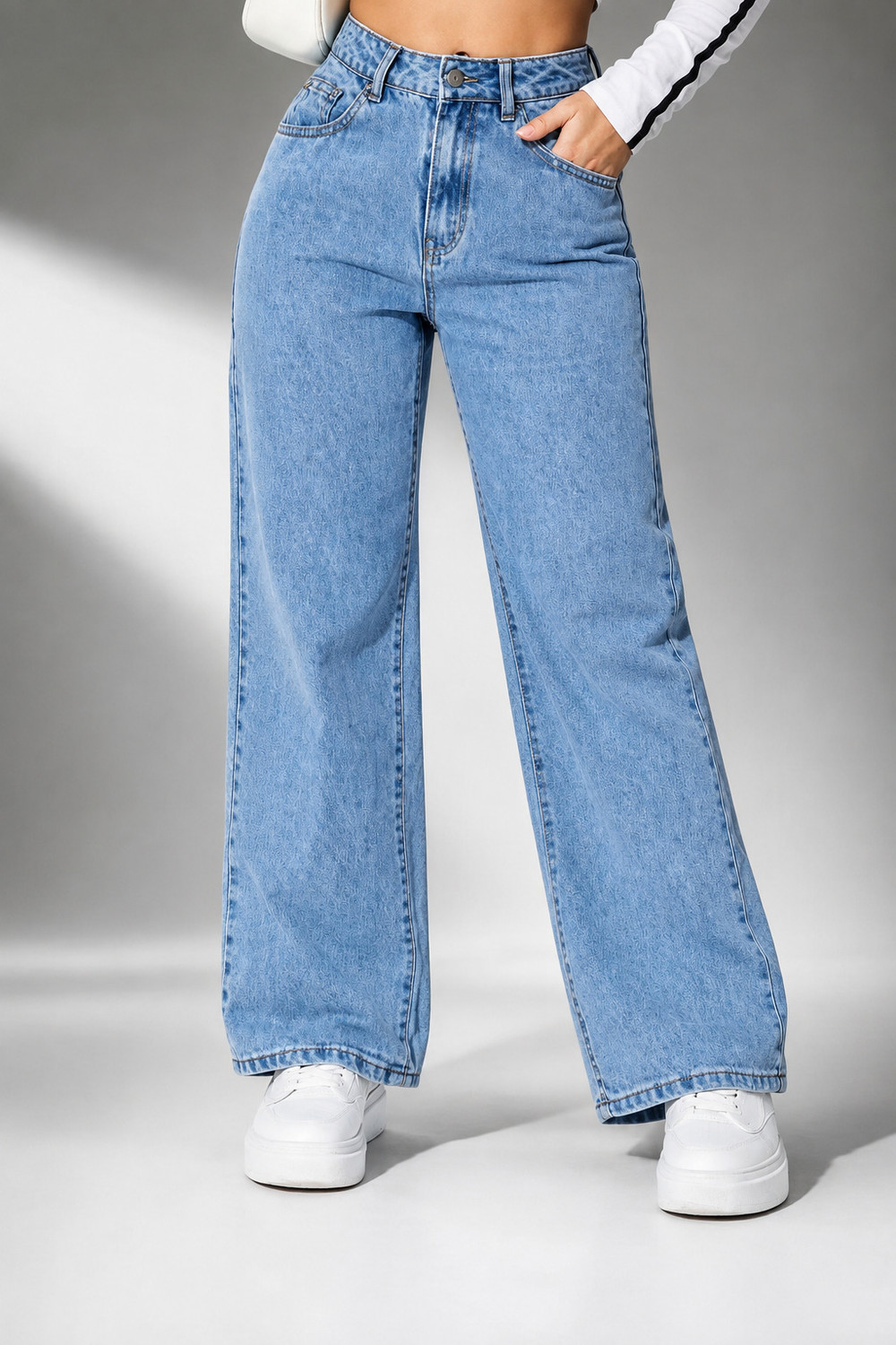 Image of cnw Straight Fit Women Light Blue Jeans