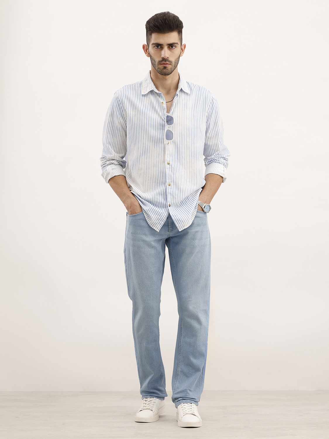 Image of WROGN Men Straight Fit Mid Rise Blue Jeans