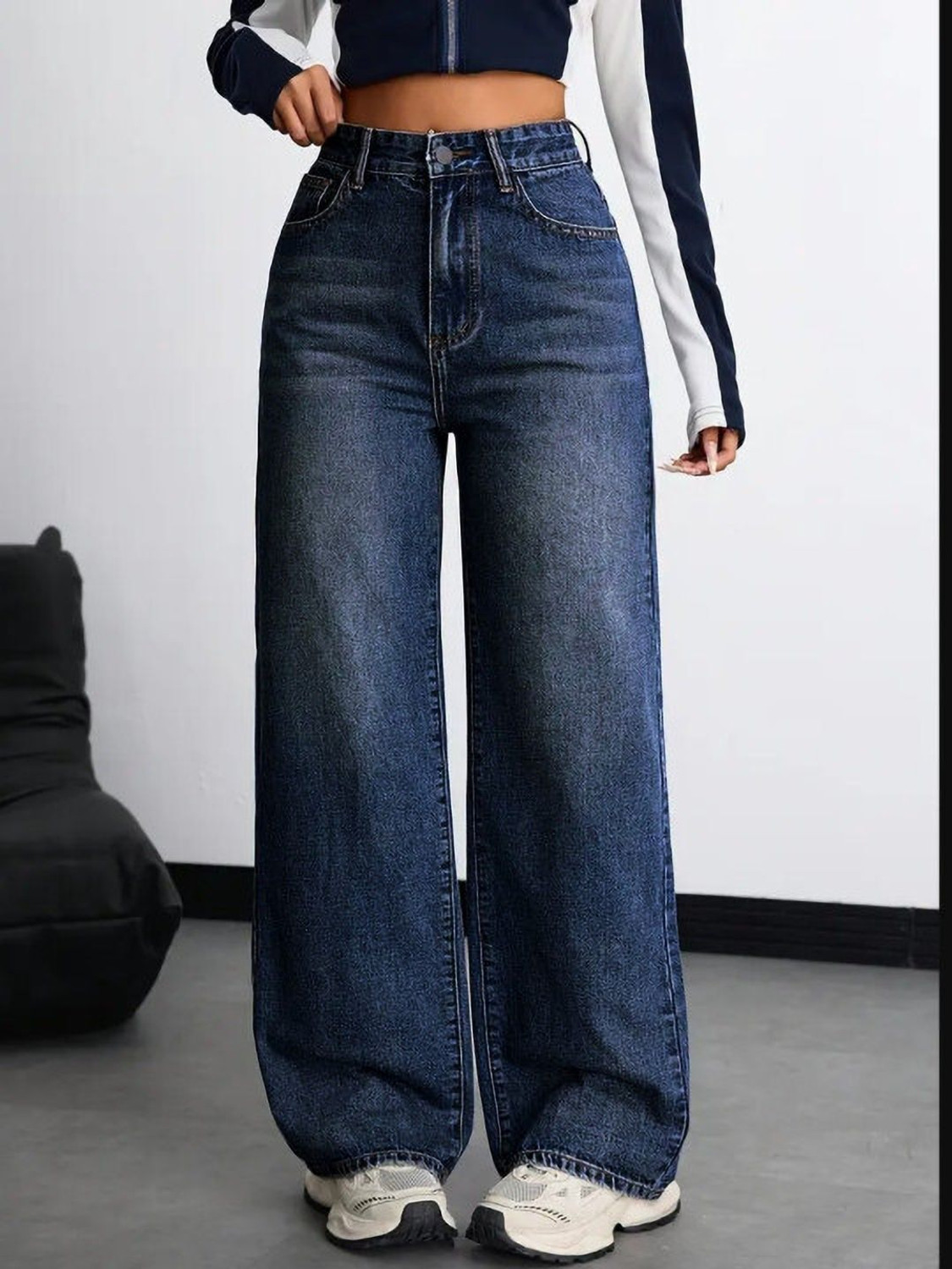 Image of TYFFYN Loose Fit Women Dark Blue Jeans