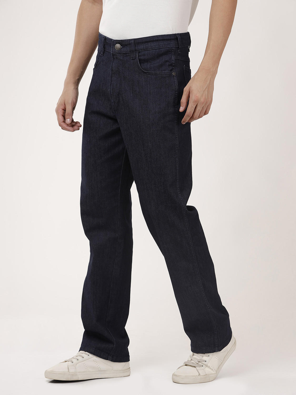 Image of Wrangler Relaxed Fit Men Blue Jeans