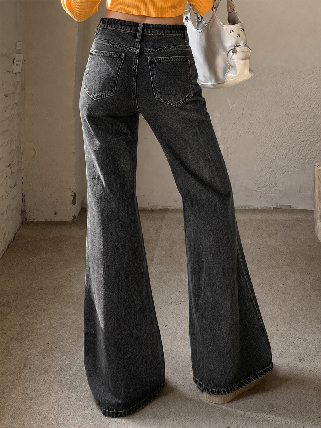 Image of AAV2 Flared Women Black Jeans