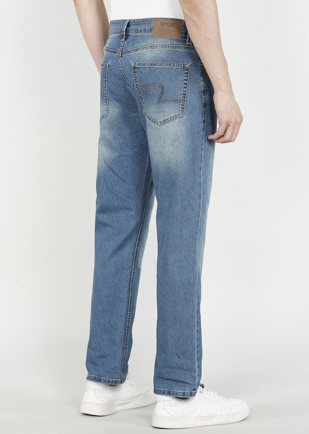 Image of Spykar Relaxed Fit Men Blue Jeans