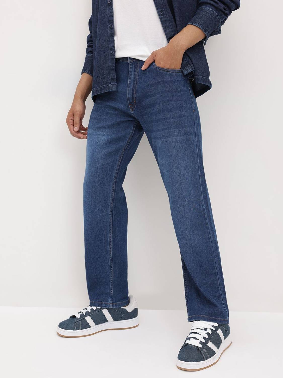 Roadster Relaxed Fit Men Blue Jeans - Image 1