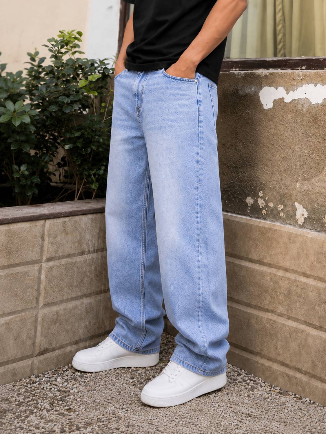 M Q Straight Fit Men Light Blue Jeans - Image 4