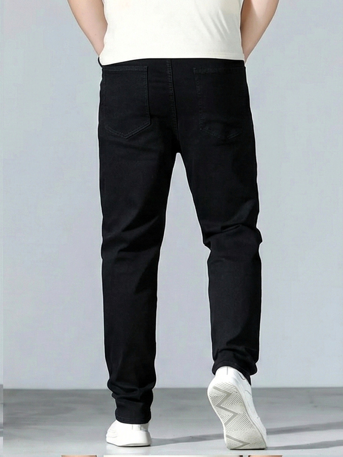 Image of HAVIVA Tapered Fit Men Black Jeans