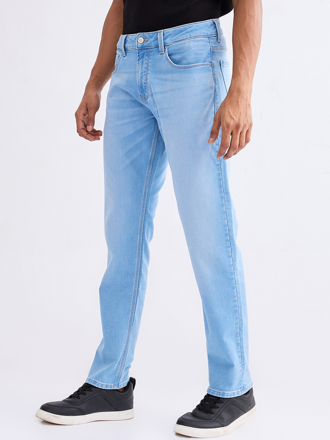 Image of Spykar Relaxed Fit Men Blue Jeans
