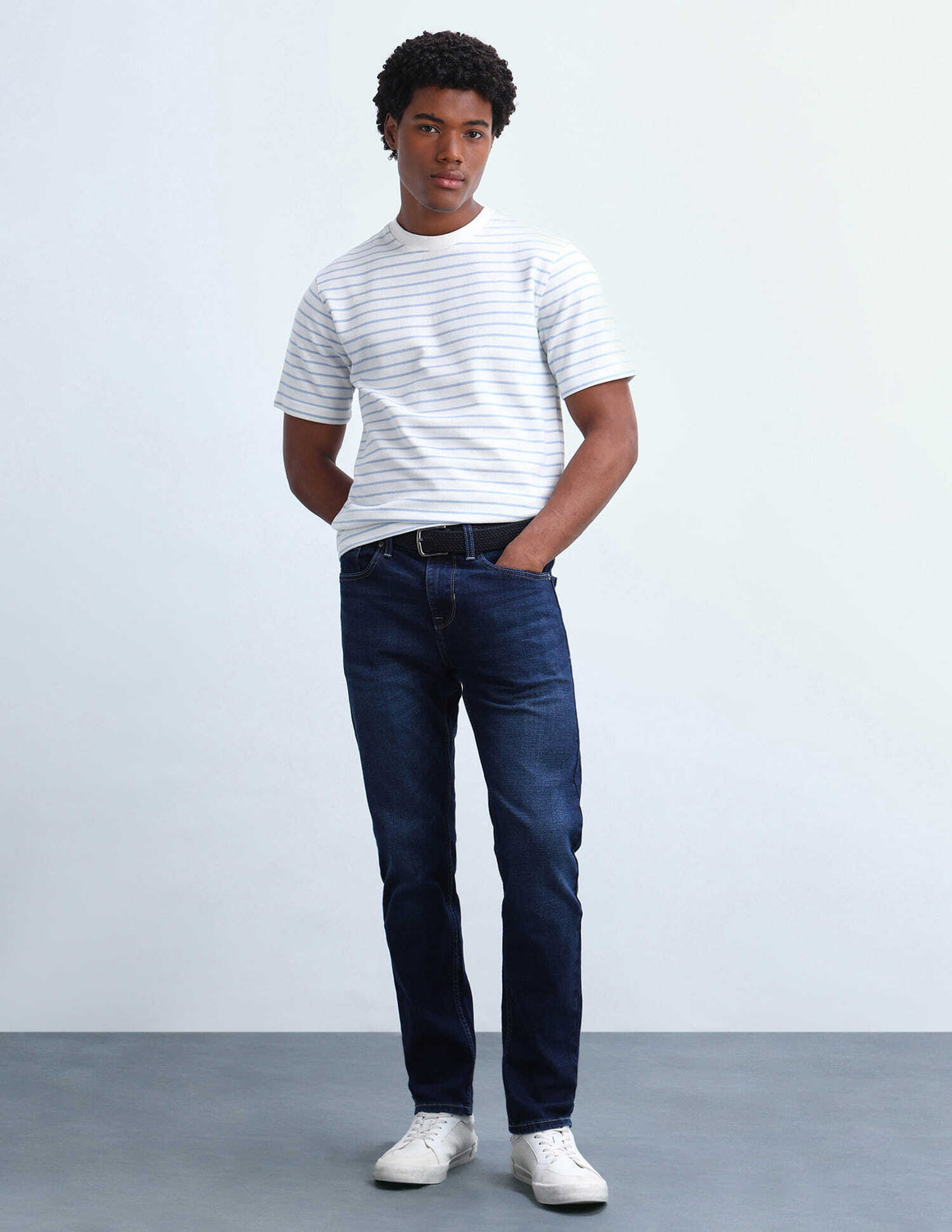Image of FLYING MACHINE Men Slim Mid Rise Blue Jeans
