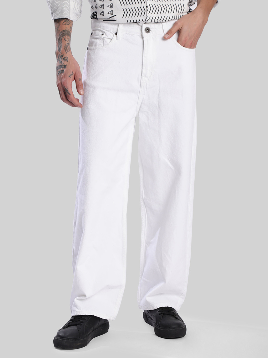 Image of Roadster Men Loose Fit Mid Rise White Jeans