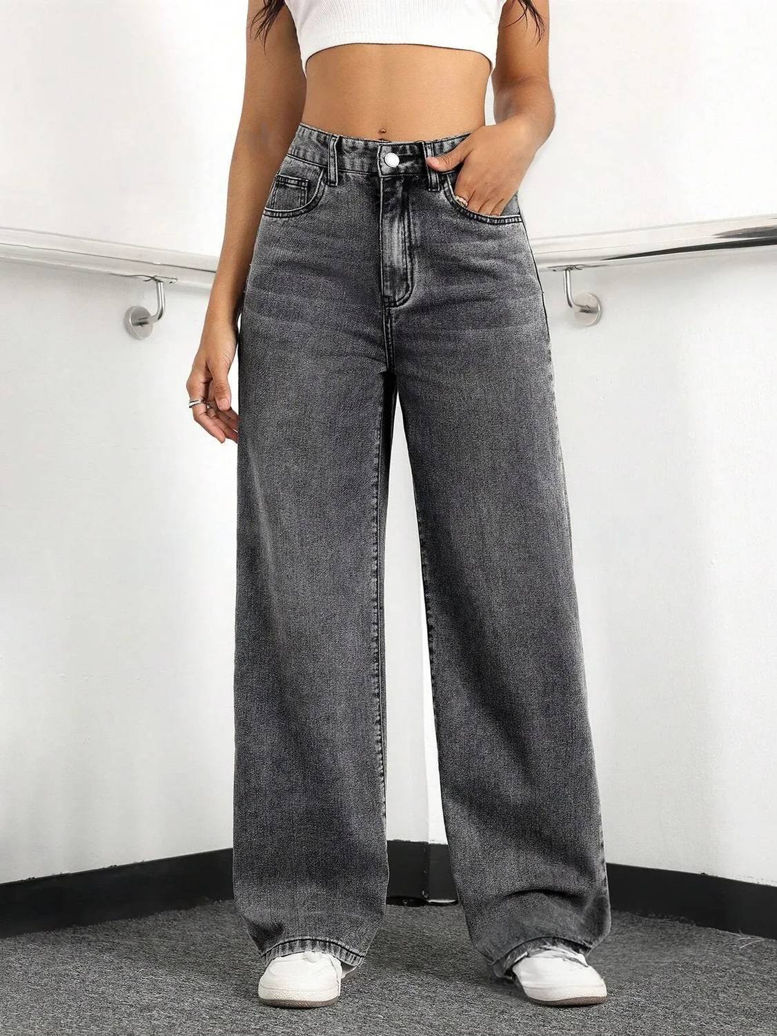 CHALODIA Relaxed Fit Women Dark Grey Jeans