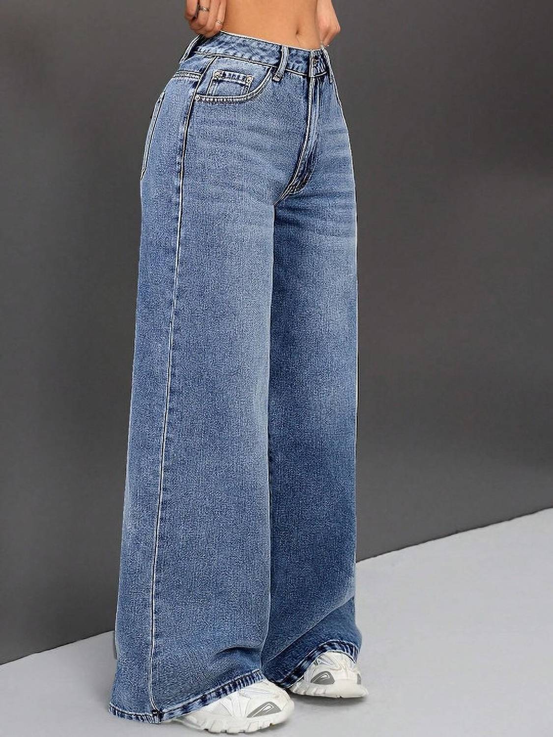 TYFFYN Loose Fit Women Light Blue Jeans - Image 1