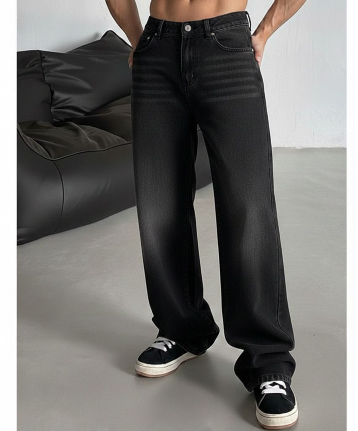 Image of AISHENTERPRISE Straight Fit Men Black Jeans