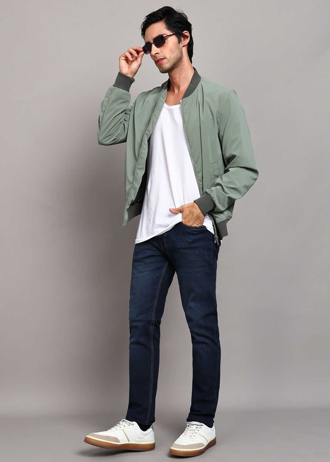 Image of PETER ENGLAND Men Regular Mid Rise Blue Jeans