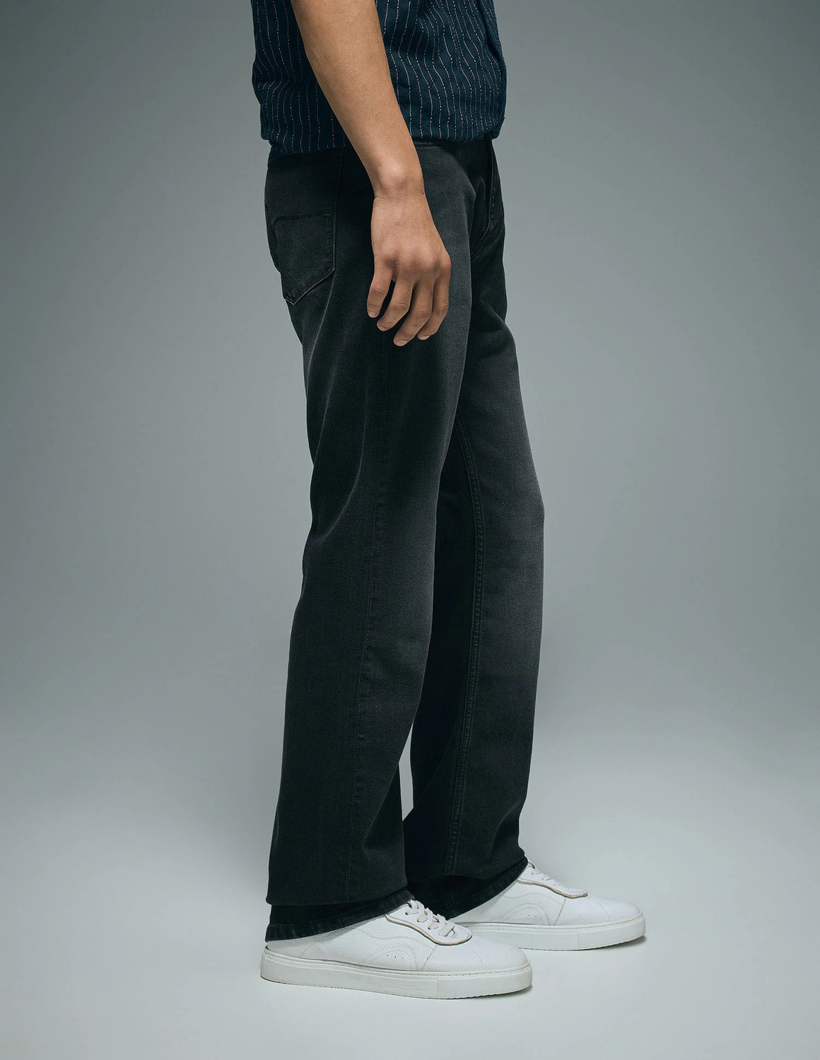 Image of FLYING MACHINE Boot-Leg Men Black Jeans