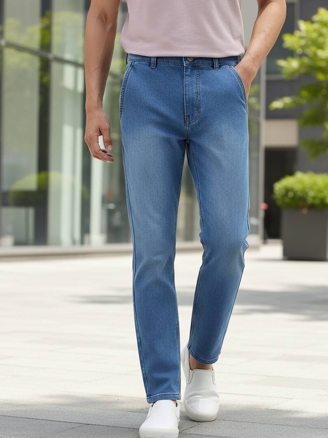 Urbano Fashion Men Slim Mid Rise Light Blue Jeans