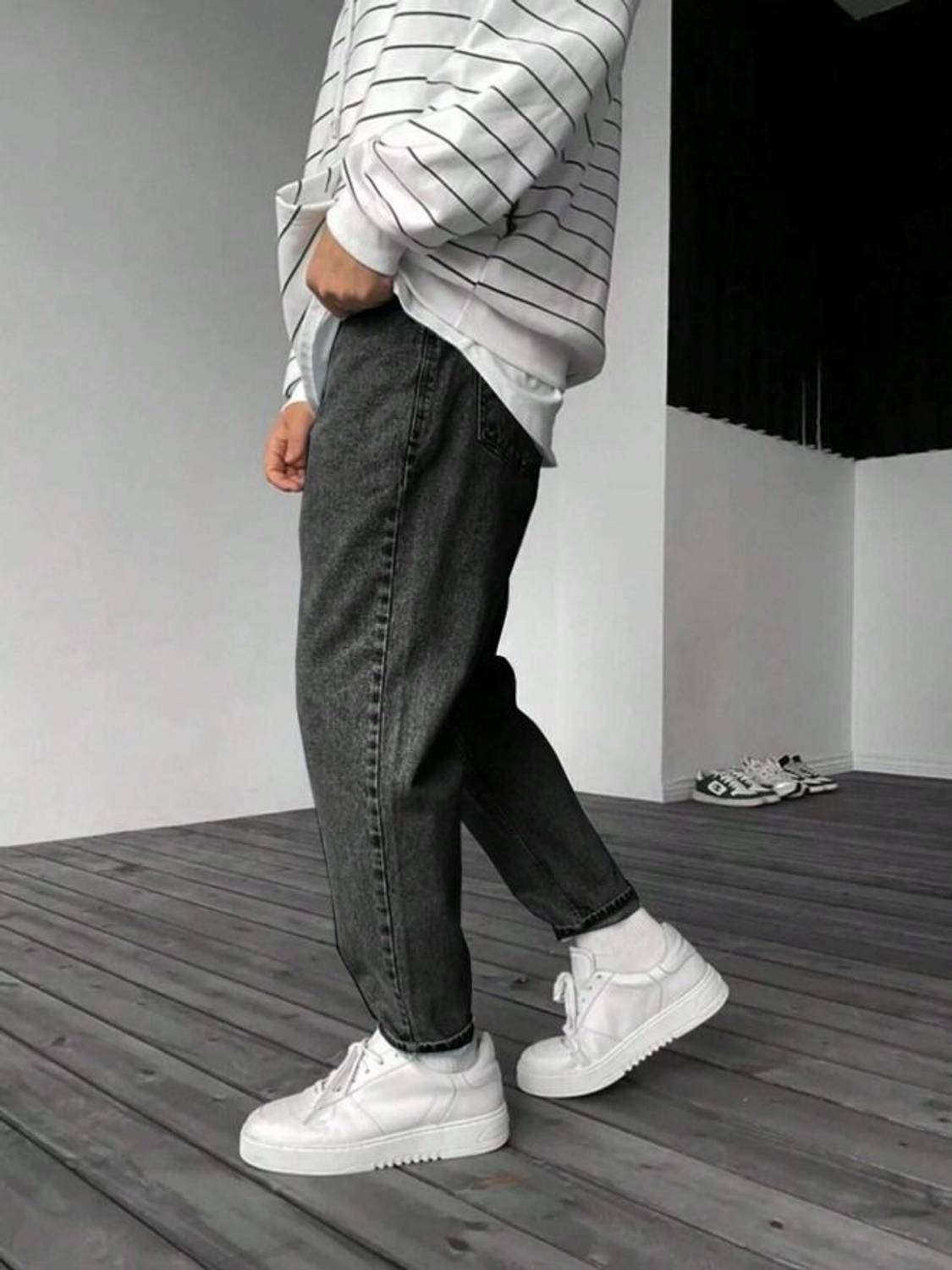 arshfashion Loose Fit Men Grey Jeans - Image 2