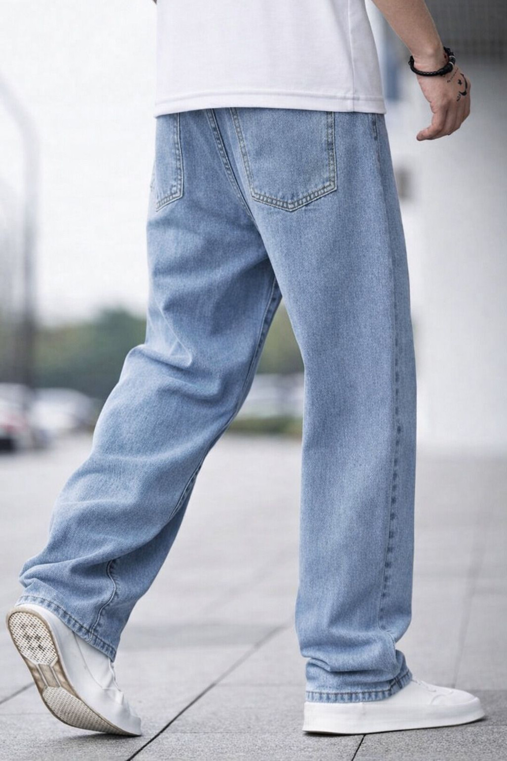 Image of ZARUME Straight Fit Men Light Blue Jeans