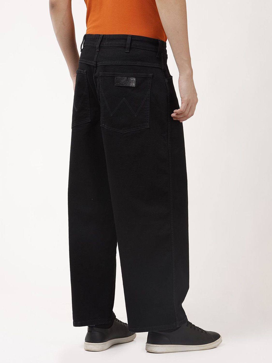Image of Wrangler Loose Fit Men Black Jeans