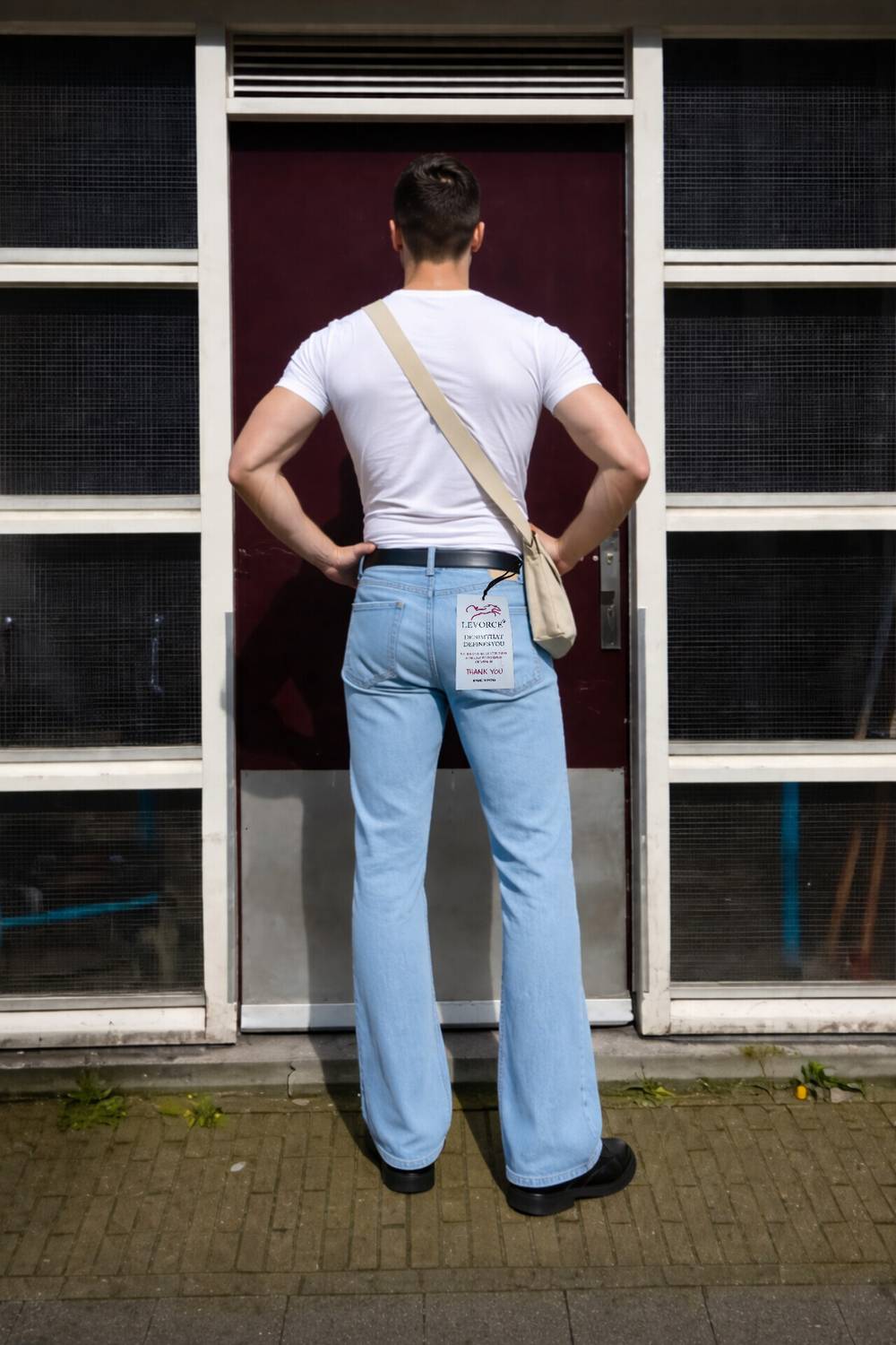 LEVORCE Loose Fit Men Light Blue Jeans - Image 4