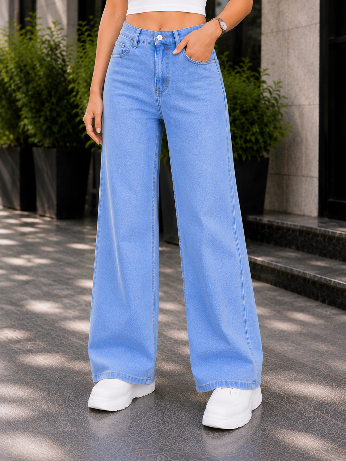 Image of ZARISTAA Straight Fit Women Light Blue Jeans
