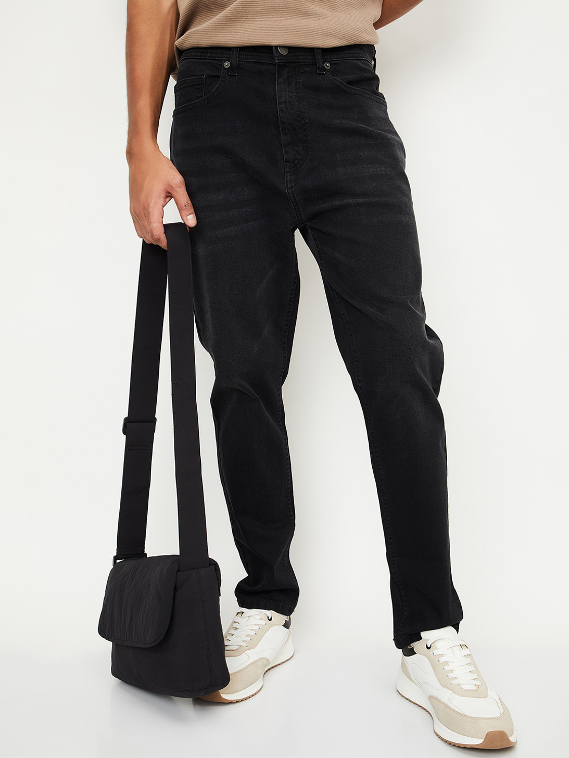 Image of MAX Regular Men Black Jeans