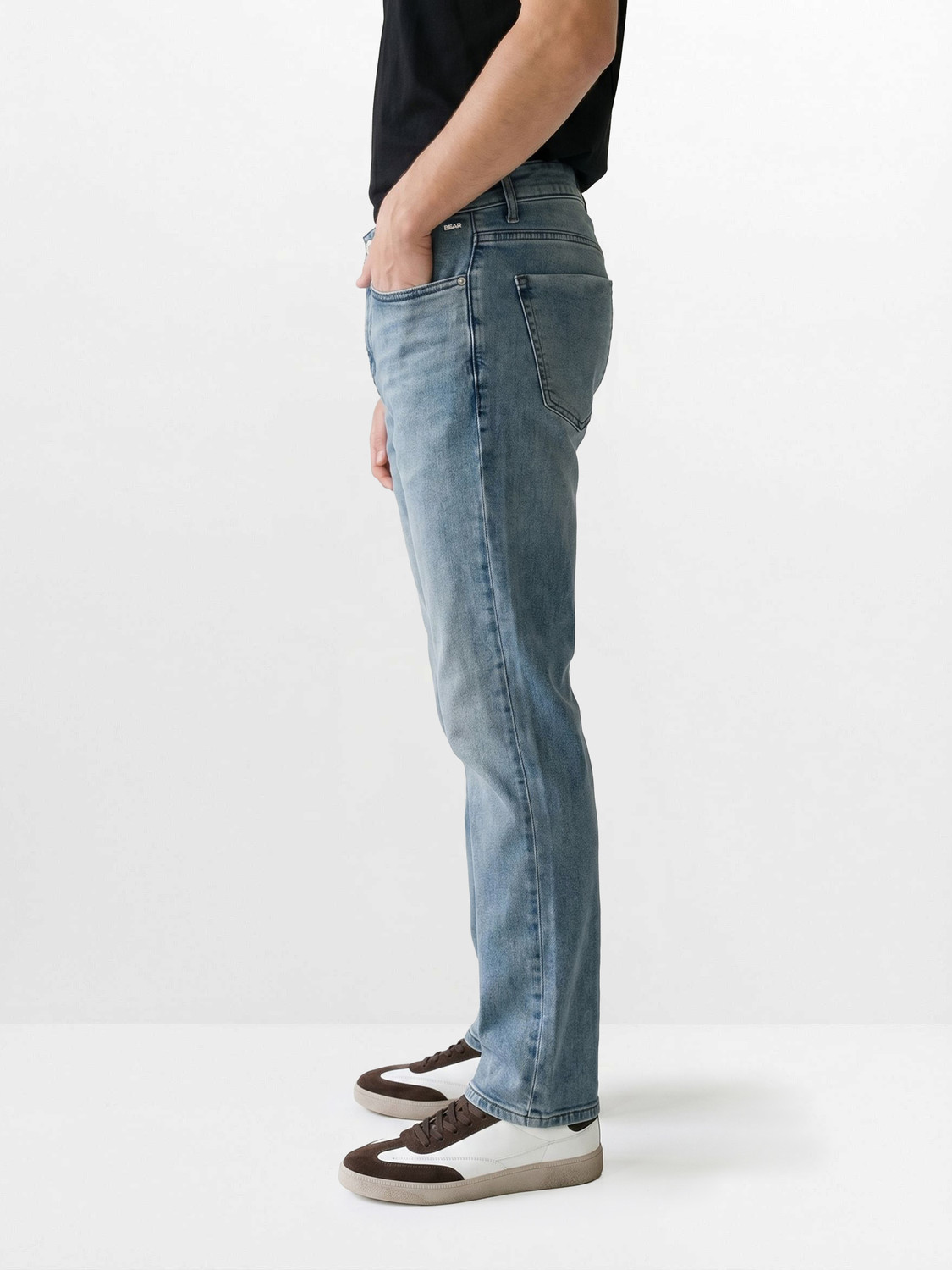 Image of THE BEAR HOUSE Boot-Leg Men Light Blue Jeans