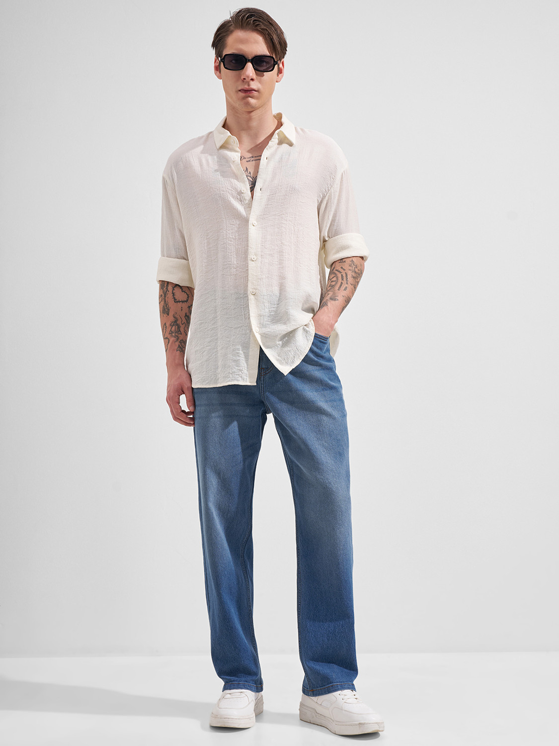 Image of HIGHLANDER Men Straight Fit Mid Rise Blue Jeans