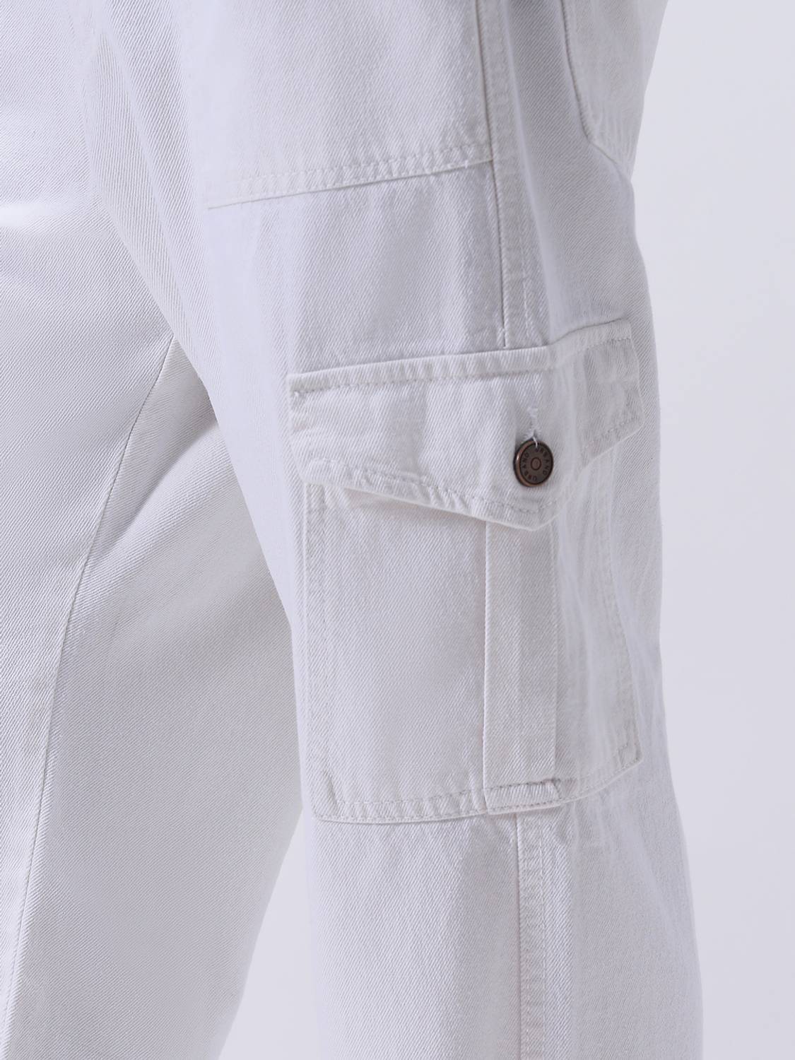 Urbano Fashion Loose Fit White Jeans - Image 5
