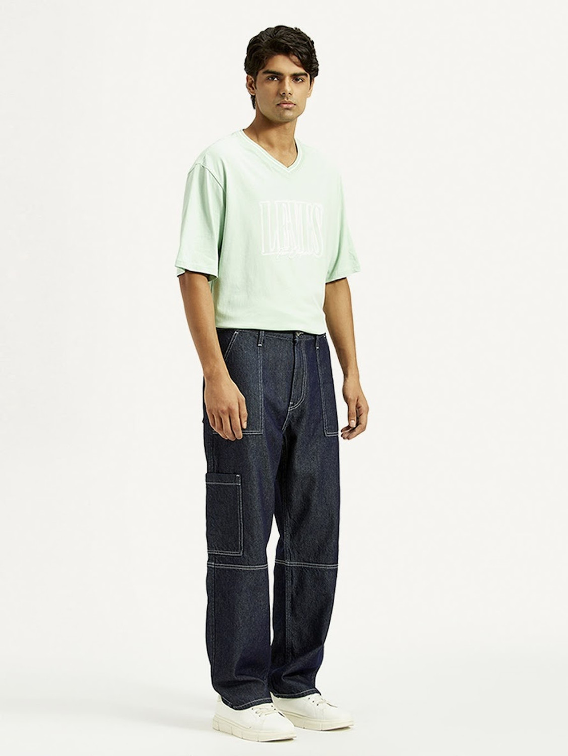 Image of LEVI'S 568 Men Straight Fit Mid Rise Blue Jeans