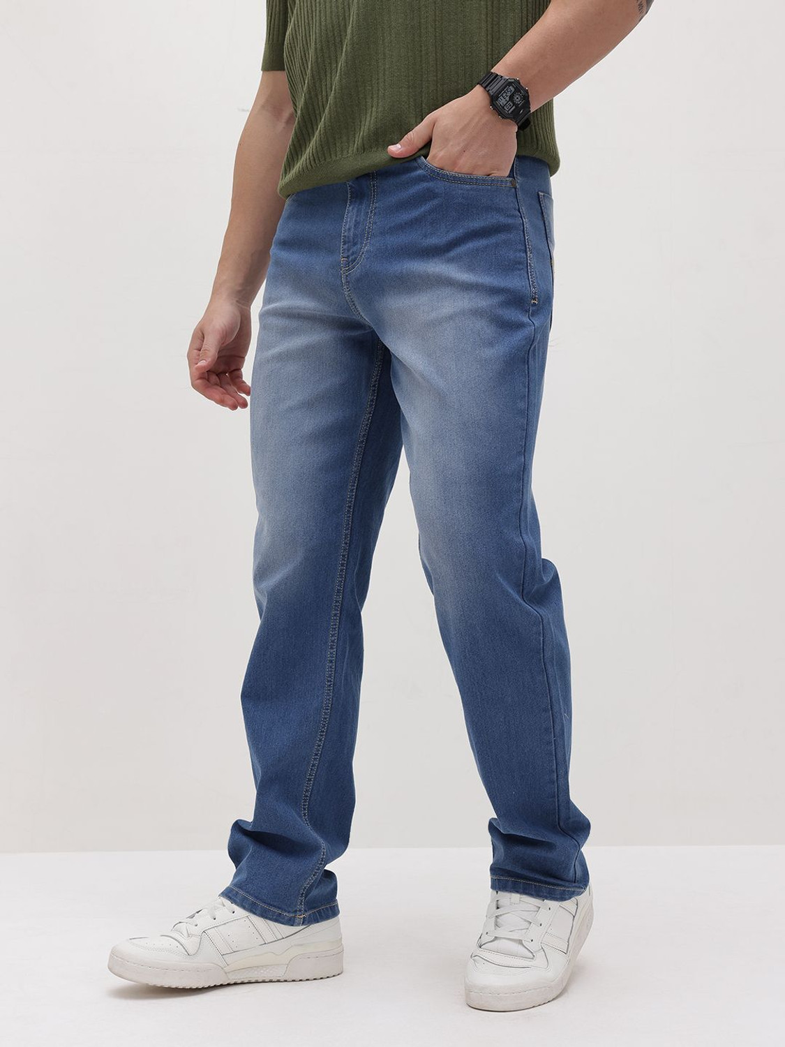 Image of Roadster Straight Fit Men Blue Jeans