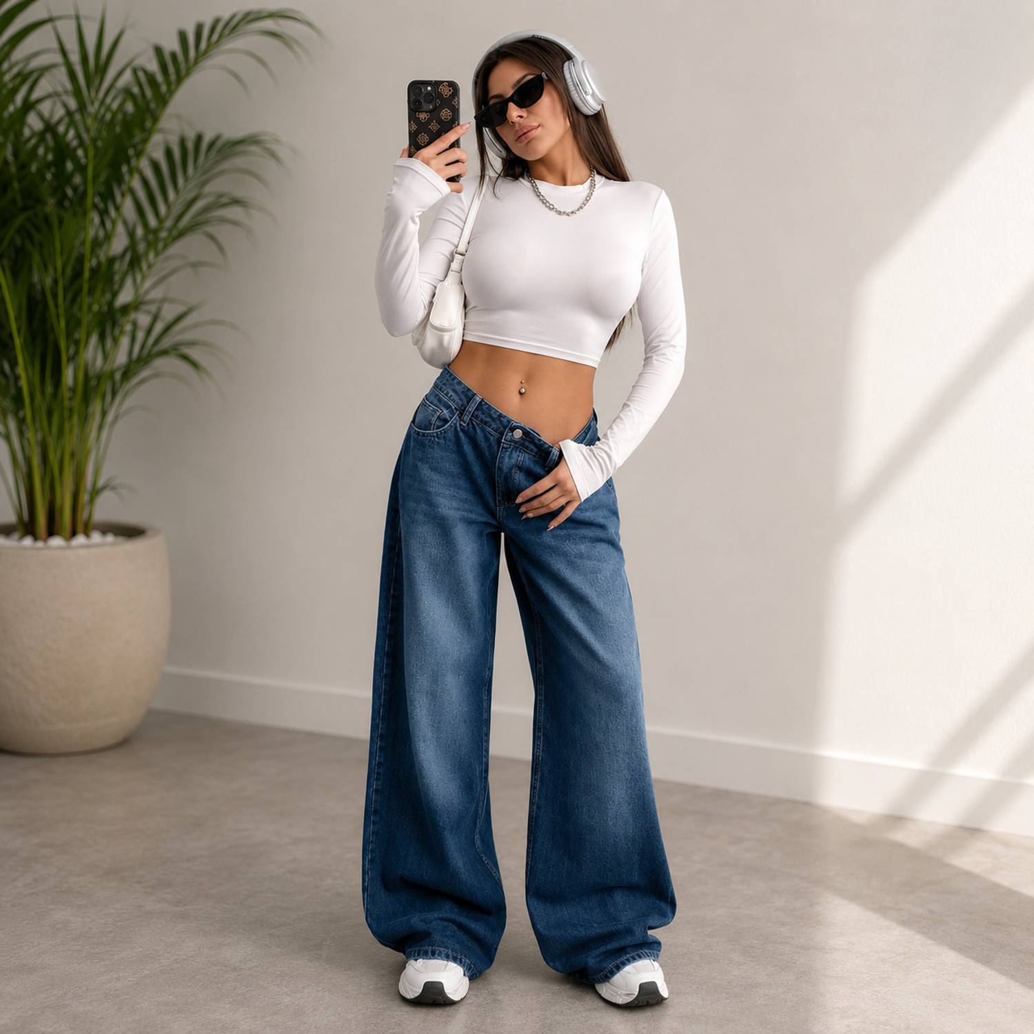 Crezelle Loose Fit Women Dark Blue Jeans - Image 3