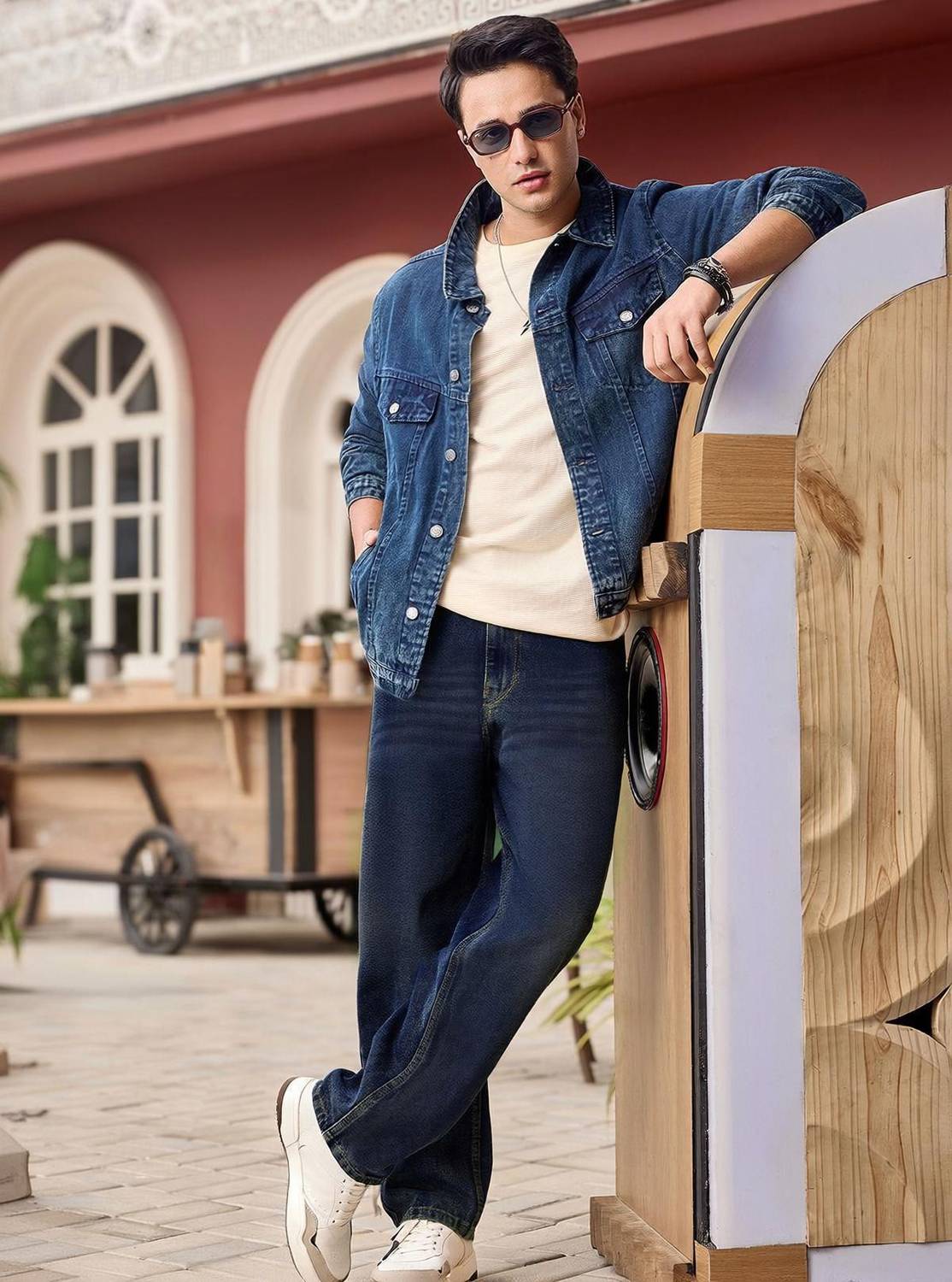 Urbano Men Dark Blue Loose Fit Jeans