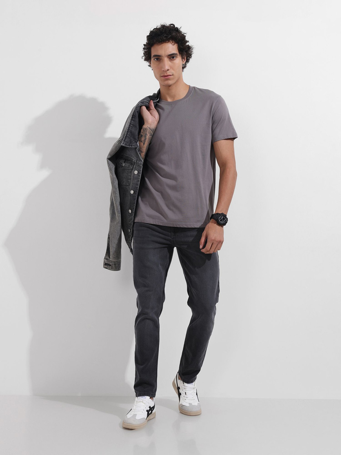 Image of The Indian Garage Co. Slim Men Grey Jeans