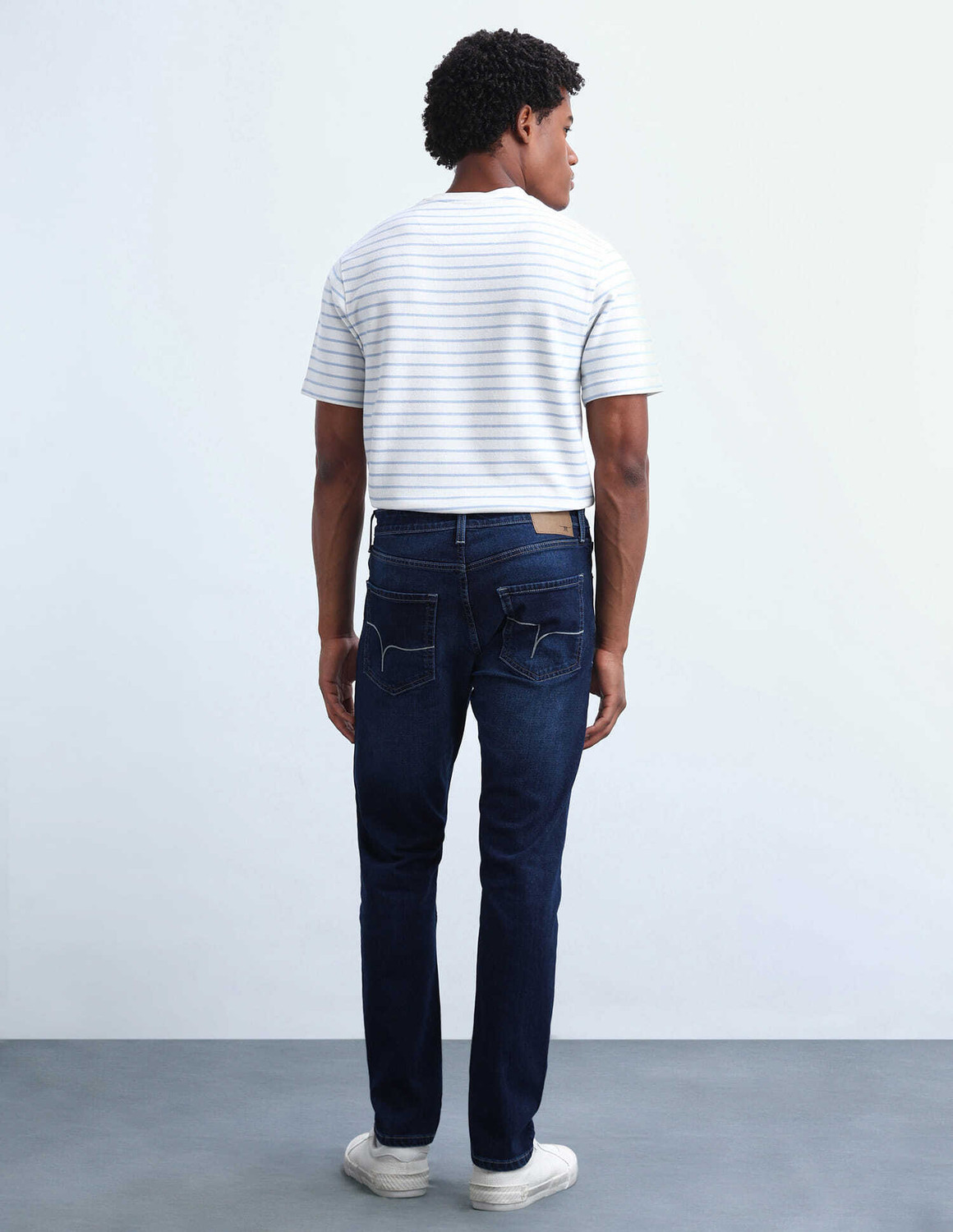 Image of FLYING MACHINE Men Slim Mid Rise Blue Jeans